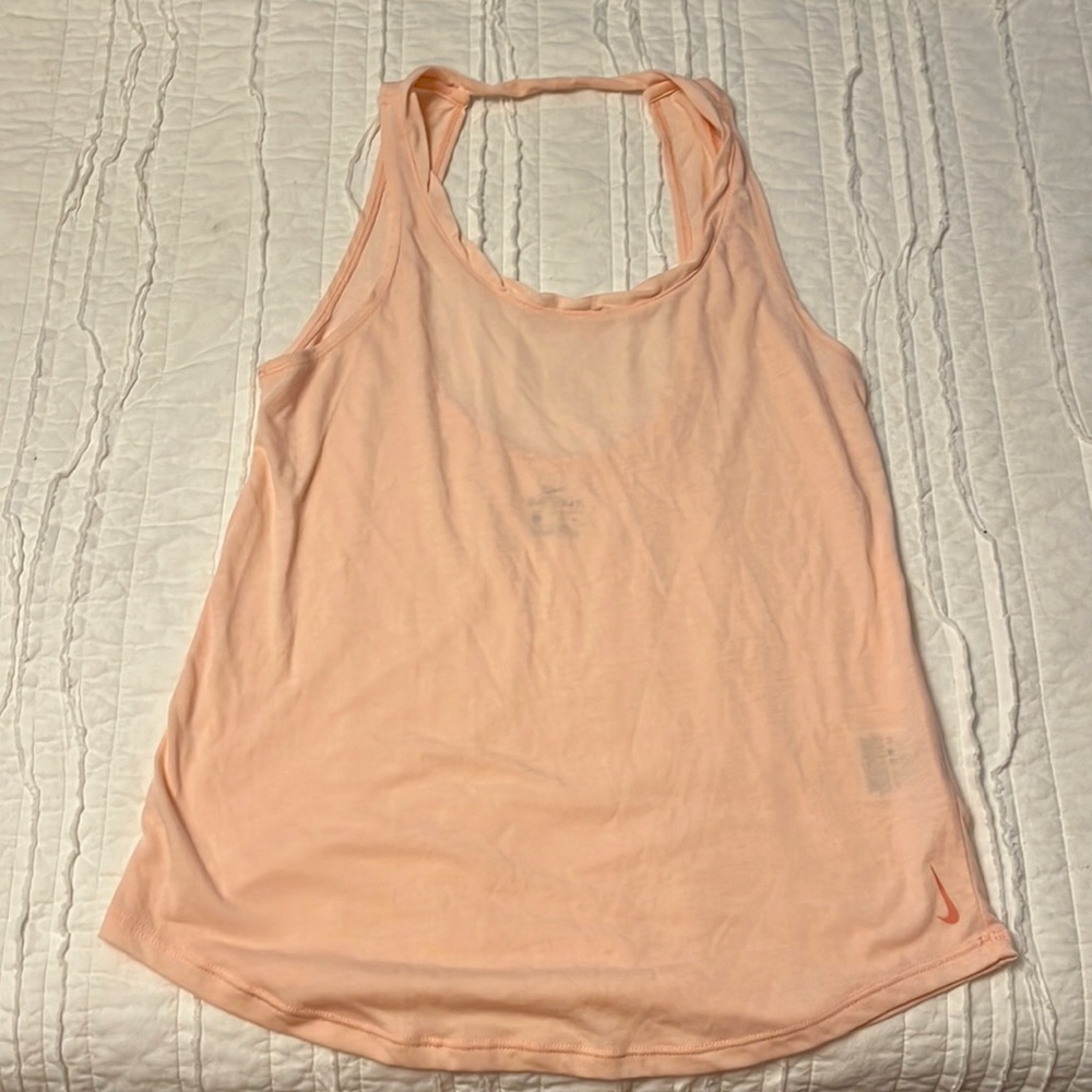Women’s Nike dri-fit tank top.